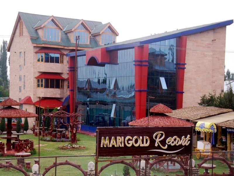 Marigold Resort Gulmarg Exteriör bild