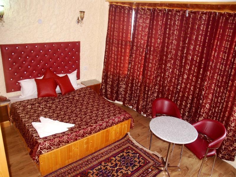 Marigold Resort Gulmarg Exteriör bild